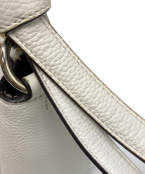 Kate Spade（ケイトスペード）Kate Spade (ケイトスペード) ノット ミディアム ショルダーバッグ ホワイトの古着・服飾アイテム
