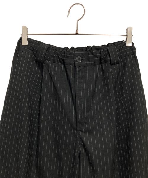 JOURNAL STANDARD（ジャーナルスタンダード）JOURNAL STANDARD (ジャーナルスタンダード) モダン ツイル ワイド ストライプ スラックス ブラック サイズ:Lの古着・服飾アイテム