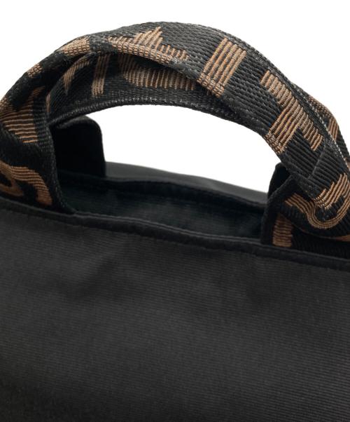 FENDI（フェンディ）FENDI (フェンディ) ロゴトートバッグ ブラックの古着・服飾アイテム