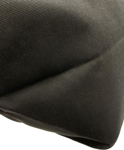 FENDI（フェンディ）FENDI (フェンディ) ロゴトートバッグ ブラックの古着・服飾アイテム