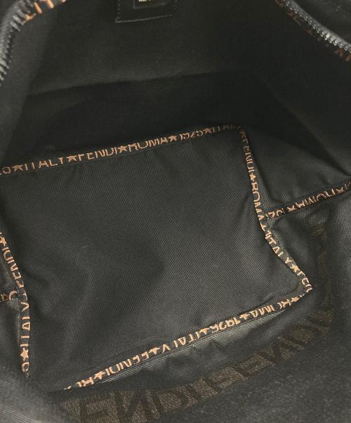 FENDI（フェンディ）FENDI (フェンディ) ロゴトートバッグ ブラックの古着・服飾アイテム