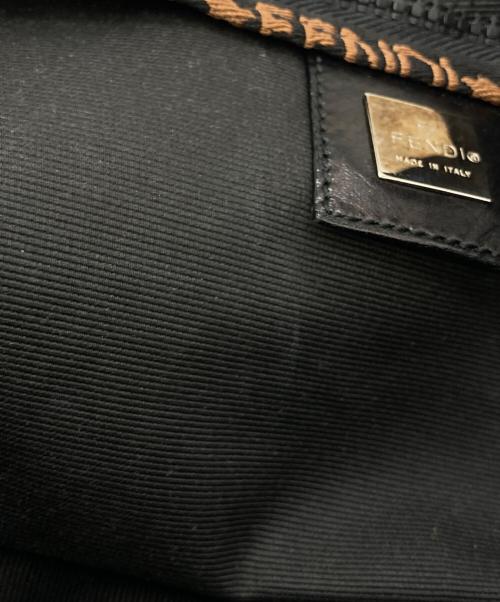 FENDI（フェンディ）FENDI (フェンディ) ロゴトートバッグ ブラックの古着・服飾アイテム