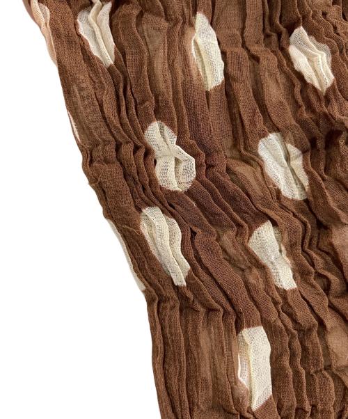ISSEY MIYAKE（イッセイミヤケ）ISSEY MIYAKE (イッセイミヤケ) ハイネックプリーツカットソー ブラウン サイズ:Mの古着・服飾アイテム