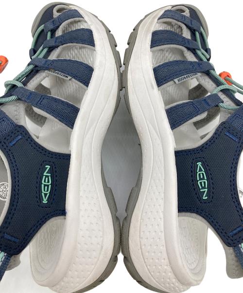KEEN（キーン）KEEN (キーン) ASTORIA WEST SANDAL ホワイト×グレー サイズ:24の古着・服飾アイテム