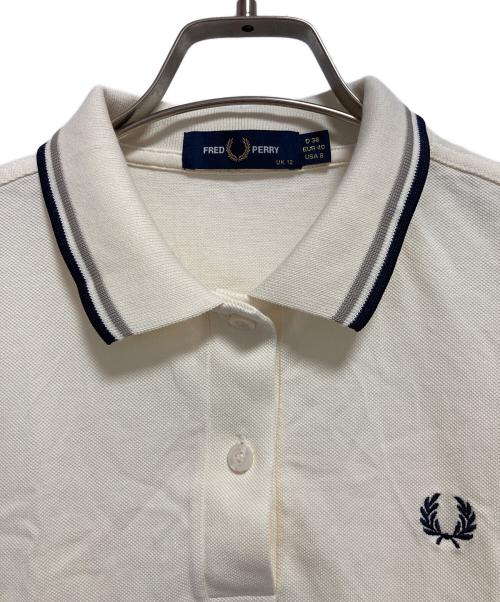 FRED PERRY（フレッドペリー）FRED PERRY (フレッドペリー) ポロシャツ アイボリー サイズ:38の古着・服飾アイテム