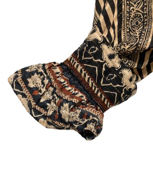 sara mallika（サラマリカ）sara mallika (サラマリカ) COTTON STRIPE ETHNIC PRINT ワンピース ベージュ×ブラック サイズ:Mの古着・服飾アイテム