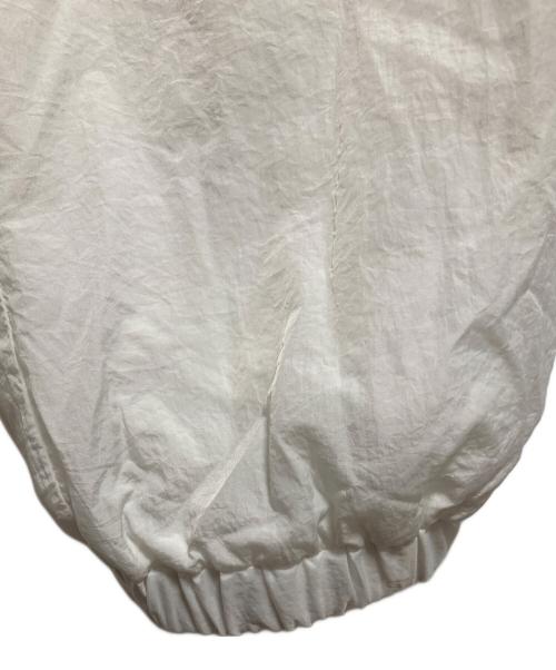 anuke（アンヌーク）anuke (アンヌーク) Nylon Volume Pants ホワイト サイズ:S(36)の古着・服飾アイテム