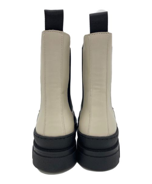 Spick and Span（スピック＆スパン）Spick and Span (スピック＆スパン) REMMEサイドゴアブーツ ベージュ×ブラック サイズ:38の古着・服飾アイテム