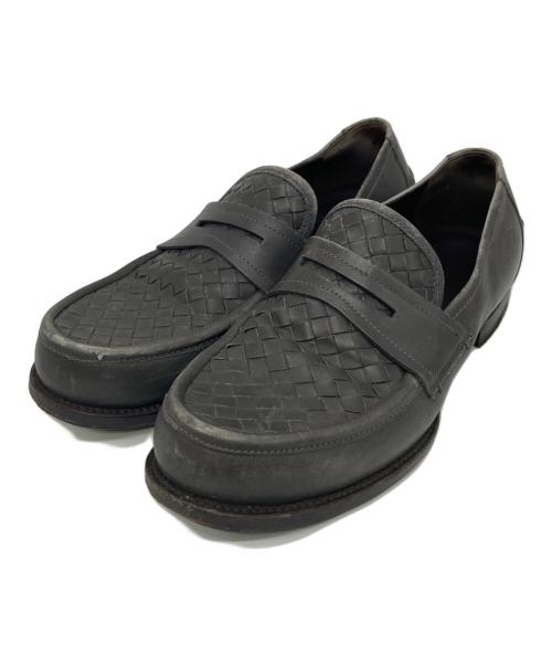 BOTTEGA VENETA（ボッテガベネタ）BOTTEGA VENETA (ボッテガベネタ) イントレチャートローファー グレー サイズ:41の古着・服飾アイテム
