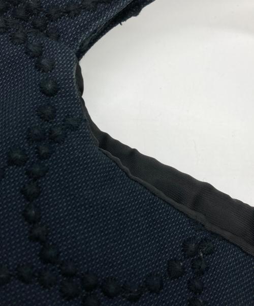 mina perhonen（ミナ ペルホネン）mina perhonen (ミナ ペルホネン) tambourineエッグバッグ ネイビーの古着・服飾アイテム