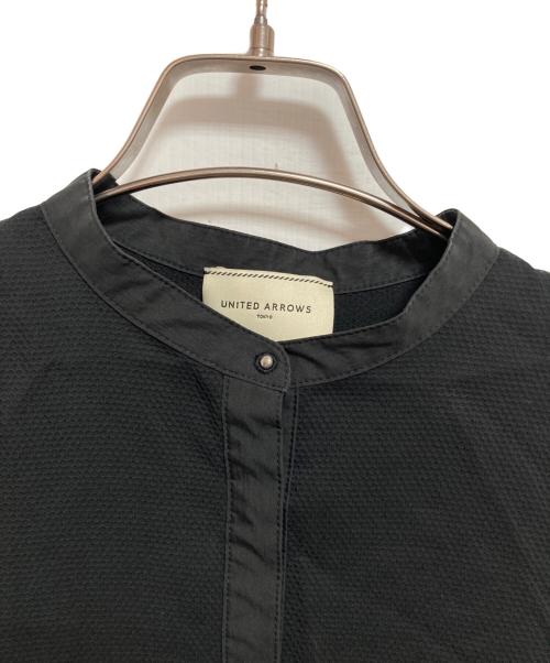 UNITED ARROWS（ユナイテッドアローズ）UNITED ARROWS (ユナイテッドアローズ) EMBOS ピンタック ショートスリーブブラウス ブラック サイズ:FREEの古着・服飾アイテム