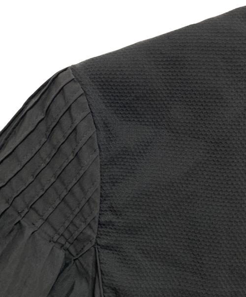 UNITED ARROWS（ユナイテッドアローズ）UNITED ARROWS (ユナイテッドアローズ) EMBOS ピンタック ショートスリーブブラウス ブラック サイズ:FREEの古着・服飾アイテム