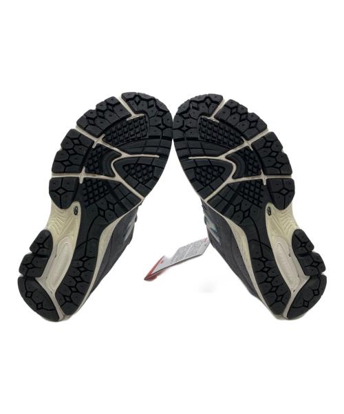 NEW BALANCE（ニューバランス）NEW BALANCE (ニューバランス) M2002RFB グレー サイズ:24.5の古着・服飾アイテム