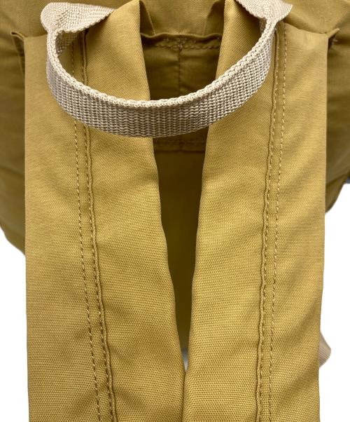 PAPAS（パパス）PAPAS (パパス) ロゴワッペンバックパック ベージュの古着・服飾アイテム
