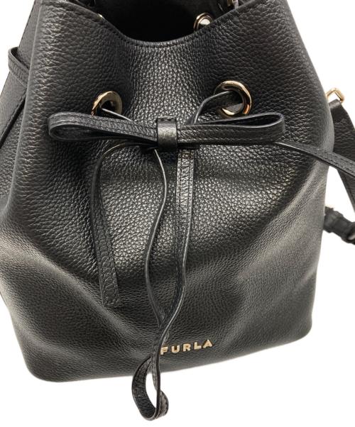 FURLA（フルラ）FURLA (フルラ) コスタンザ巾着ショルダーバッグ ブラックの古着・服飾アイテム