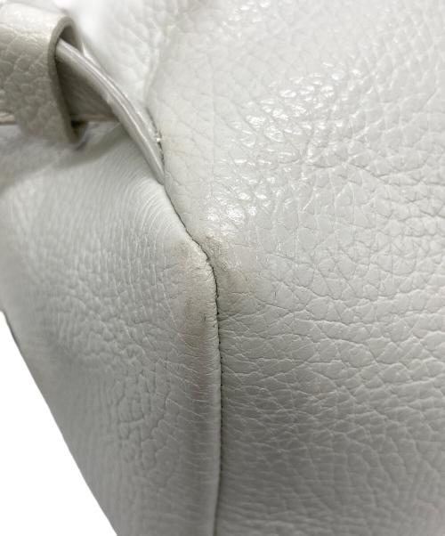 JIMMY CHOO（ジミーチュウ）JIMMY CHOO (ジミーチュウ) キャシー バックパック ミニリュック ホワイトの古着・服飾アイテム