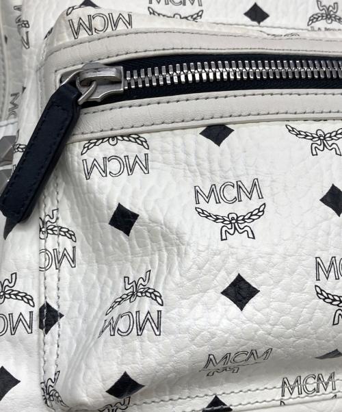 MCM（エムシーエム）MCM (エムシーエム) Stark Side Studded Visetos Small Backpack ホワイトの古着・服飾アイテム