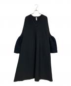 CFCLシーエフシーエル）の古着「POTTERY LUXE LONG BELL SLEEVE FLARE DRESS」｜ブラック