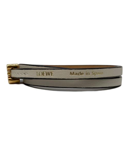 LOEWE（ロエベ）LOEWE (ロエベ) ツイスト バングル（カーフ） ホワイト サイズ:Mの古着・服飾アイテム