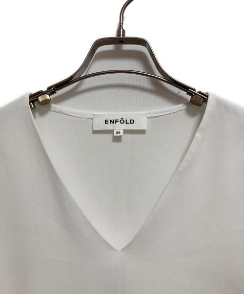 ENFOLD（エンフォルド）ENFOLD (エンフォルド) ダブルクロス Vネック スリット プルオーバー ホワイト サイズ:36の古着・服飾アイテム