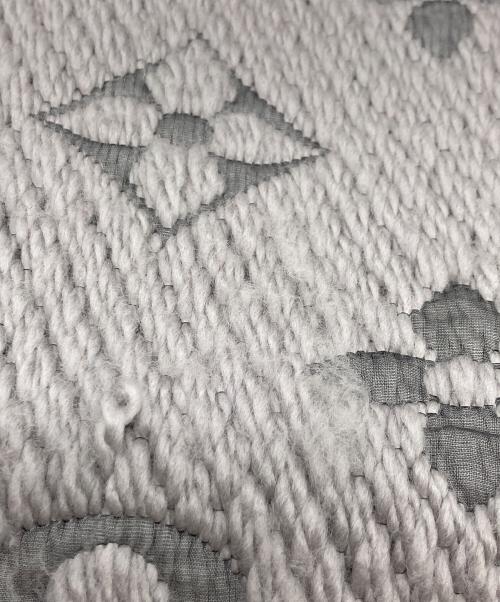 LOUIS VUITTON（ルイ ヴィトン）LOUIS VUITTON (ルイ ヴィトン) エシャルプ・ロゴマニア グレーの古着・服飾アイテム
