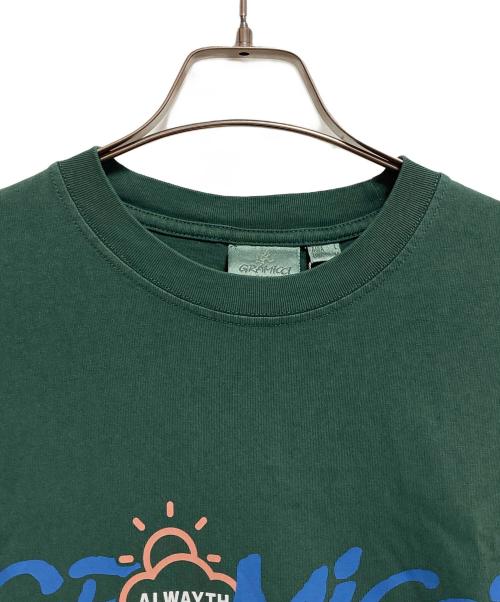 GRAMICCI（グラミチ）GRAMICCI (グラミチ) ALWAYTH (オールウェイズ) グラフィックＴシャツ グリーン サイズ:L 未使用品の古着・服飾アイテム