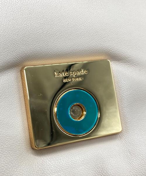 Kate Spade（ケイトスペード）Kate Spade (ケイトスペード) ダコタ パフィ レザー クロスボディ ベージュの古着・服飾アイテム