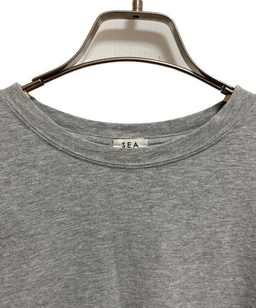 SEA（シー）SEA (シー) SEAVALLY MOUNTAIN CLUB GRAPHIC L/S TEE グレーの古着・服飾アイテム