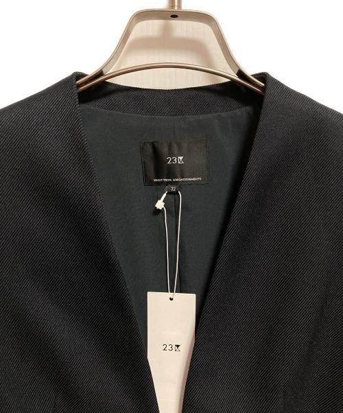 23区（ニジュウサンク）23区 (ニジュウサンク) ウールライクカルゼ ノーカラー ジャケット ネイビー サイズ:32 未使用品の古着・服飾アイテム