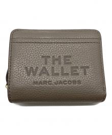 MARC JACOBS（マークジェイコブス）の古着「ザ レザー コンパクト ウォレット ミニ」｜グレー