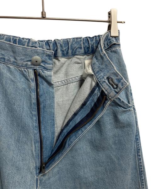 kurodenim（クロデニム）kurodenim (クロデニム) 別注EASY TUCK DENIM LIGHT INDIGO / デニムパンツ インディゴ サイズ:S(0)の古着・服飾アイテム