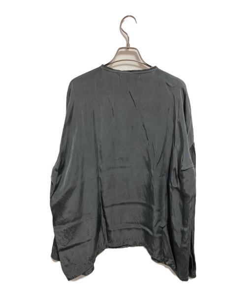 Veritecoeur（ヴェリテクール）Veritecoeur (ヴェリテクール) フィブリルサテンヘンリーネックシャツ グレー サイズ:FREEの古着・服飾アイテム