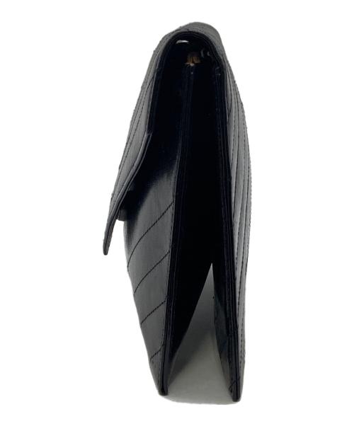 Yves Saint Laurent（イヴサンローラン）Yves Saint Laurent (イヴサンローラン) Vステッチクラッチバッグ ブラックの古着・服飾アイテム