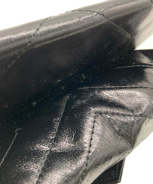 Yves Saint Laurent（イヴサンローラン）Yves Saint Laurent (イヴサンローラン) Vステッチクラッチバッグ ブラックの古着・服飾アイテム