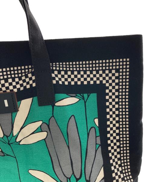 MARNI（マルニ）MARNI (マルニ) PORTER (ポーター) コラボテキスタイルトートバッグ ブラック×グリーンの古着・服飾アイテム