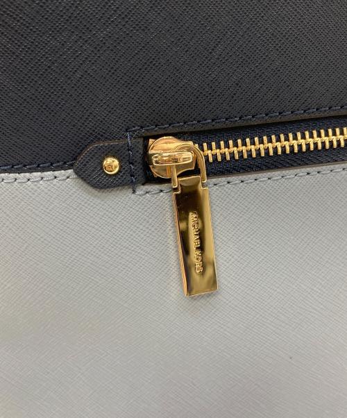 MICHAEL KORS（マイケルコース）MICHAEL KORS (マイケルコース) ハンドバッグ ブルー×ネイビーの古着・服飾アイテム