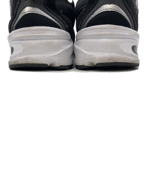 NEW BALANCE（ニューバランス）NEW BALANCE (ニューバランス) MR530CCローカットスニーカー ブラック×ホワイト サイズ:US7の古着・服飾アイテム