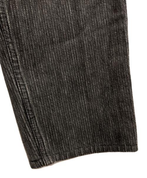 LEVI'S（リーバイス）LEVI'S (リーバイス) STUDENT ストライプブラックデニムパンツ ブラック サイズ:W28 L34の古着・服飾アイテム
