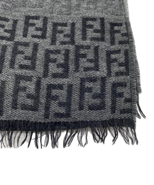 FENDI（フェンディ）FENDI (フェンディ) ズッカ柄ウールマフラー グレーの古着・服飾アイテム