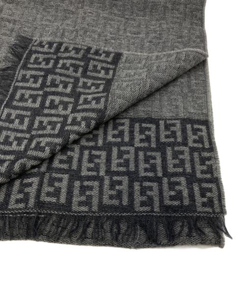 FENDI（フェンディ）FENDI (フェンディ) ズッカ柄ウールマフラー グレーの古着・服飾アイテム