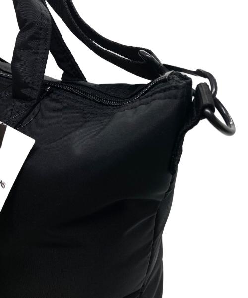 BLACK COMME des GARCONS（ブラックコムデギャルソン）BLACK COMME des GARCONS (ブラックコムデギャルソン) 中わた入りナイロンPOUCH ブラック 未使用品の古着・服飾アイテム