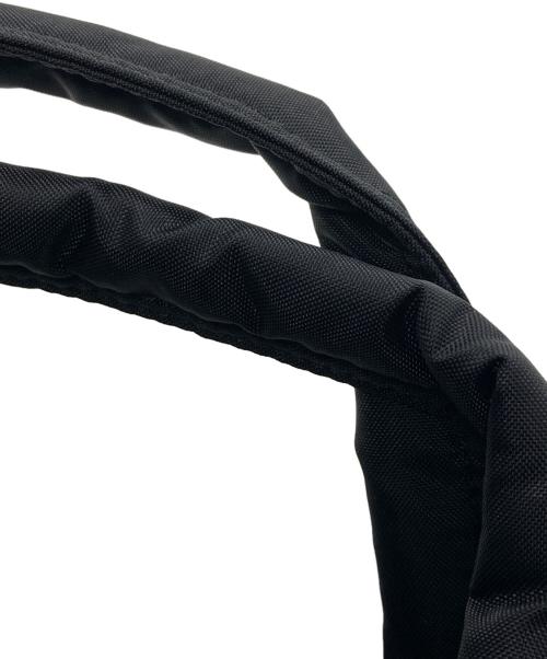 BLACK COMME des GARCONS（ブラックコムデギャルソン）BLACK COMME des GARCONS (ブラックコムデギャルソン) 中わた入りナイロンPOUCH ブラック 未使用品の古着・服飾アイテム