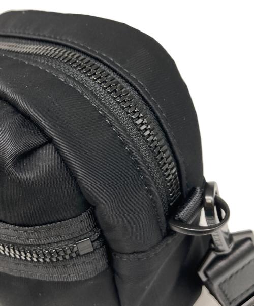 BLACK LABEL CRESTBRIDGE（ブラックレーベル クレストブリッジ）BLACK LABEL CRESTBRIDGE (ブラックレーベル クレストブリッジ) ショルダーバッグ ブラックの古着・服飾アイテム