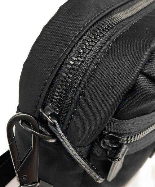 BLACK LABEL CRESTBRIDGE（ブラックレーベル クレストブリッジ）BLACK LABEL CRESTBRIDGE (ブラックレーベル クレストブリッジ) ショルダーバッグ ブラックの古着・服飾アイテム