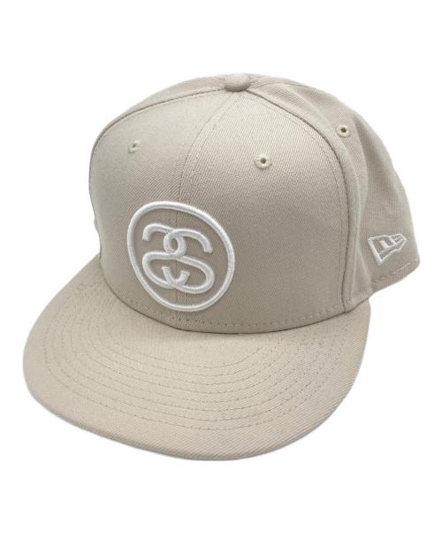 stussy（ステューシー）stussy (ステューシー) New Era (ニューエラ) キャップ ベージュ サイズ:7 5/8の古着・服飾アイテム