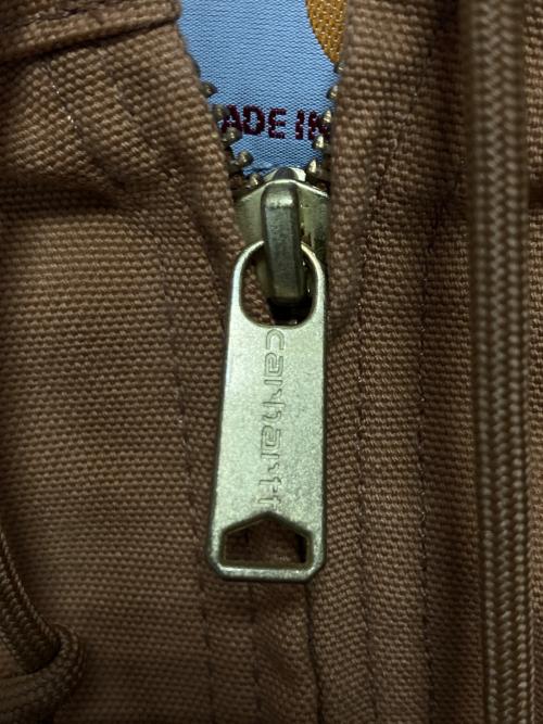 CarHartt（カーハート）CarHartt (カーハート) ダックアクティブジャケット ブラウン サイズ:Sの古着・服飾アイテム