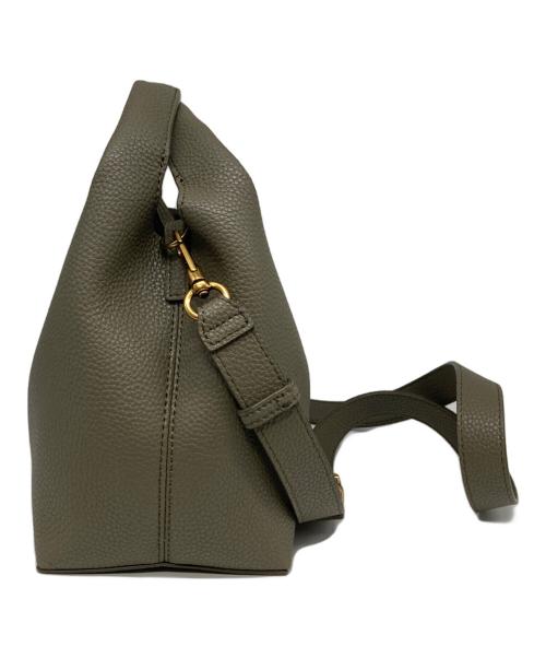 CHARLES & KEITH（チャールズアンドキース）CHARLES & KEITH (チャールズアンドキース) チャンスメタリックアクセントバケットバッグ グレーの古着・服飾アイテム