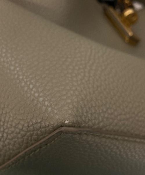 CHARLES & KEITH（チャールズアンドキース）CHARLES & KEITH (チャールズアンドキース) チャンスメタリックアクセントバケットバッグ グレーの古着・服飾アイテム