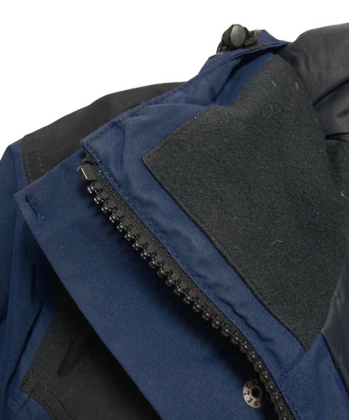 THE NORTH FACE（ザ ノース フェイス）THE NORTH FACE (ザ ノース フェイス) マウンテンダウンジャケット ネイビー×ブラック サイズ:Mの古着・服飾アイテム