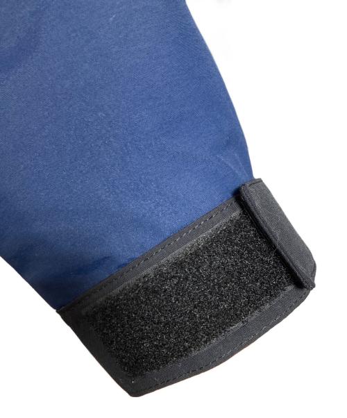 THE NORTH FACE（ザ ノース フェイス）THE NORTH FACE (ザ ノース フェイス) マウンテンダウンジャケット ネイビー×ブラック サイズ:Mの古着・服飾アイテム